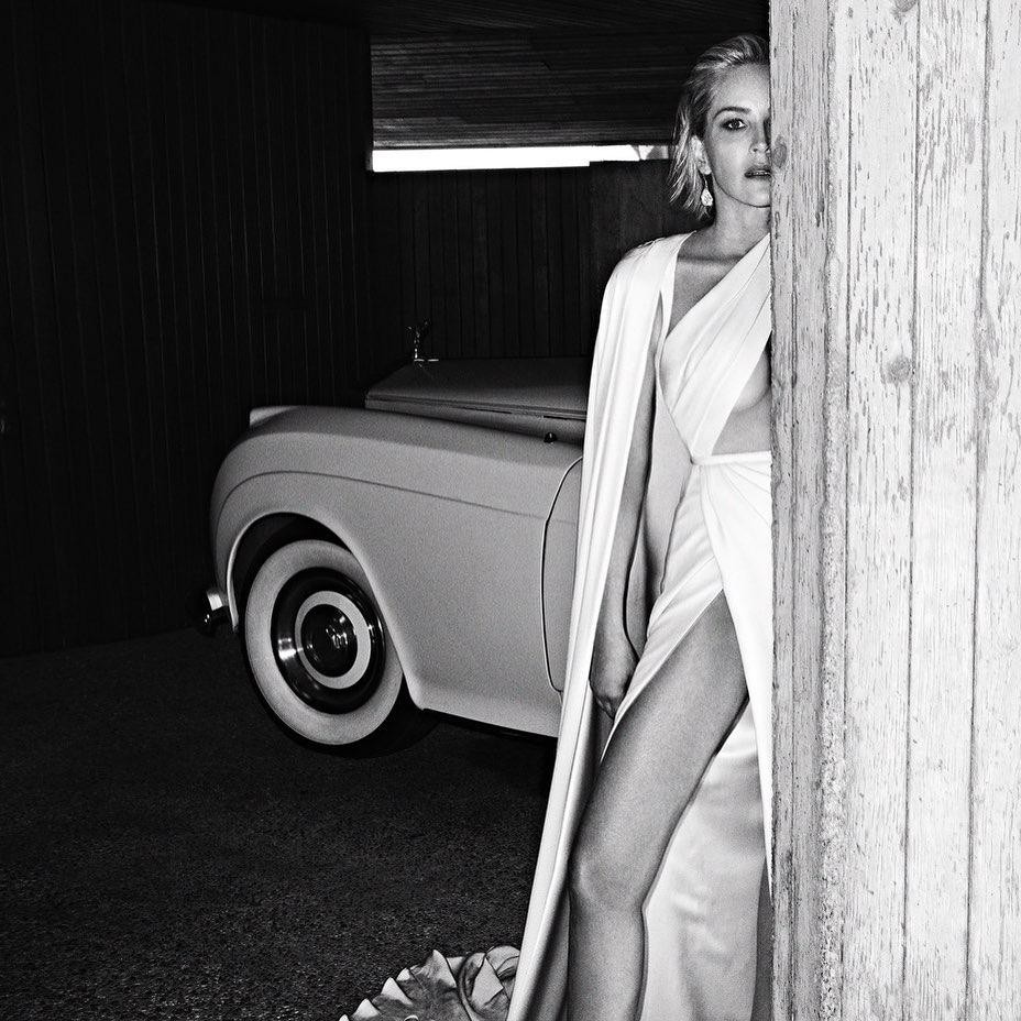 Şeron Stoun da soyundu - FOTOLAR